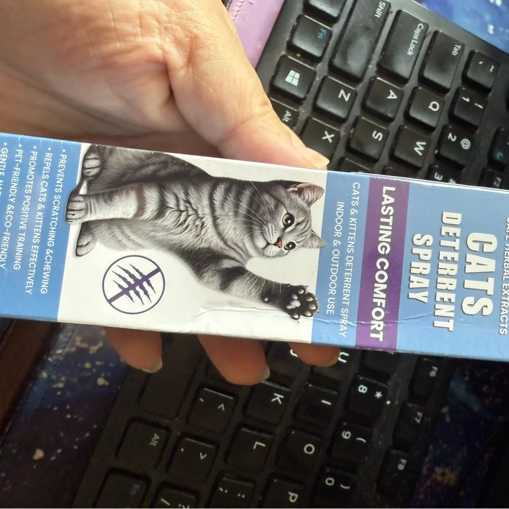 Cat Deterrent Spray - Effective Training Aid with Natural Ingredients